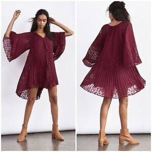 Anthropologie Toulon Pleated Mini Dress Burgundy Bell Sleeve Burnout XS Boho